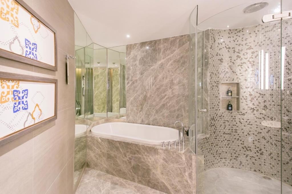 rooms-executive-suite