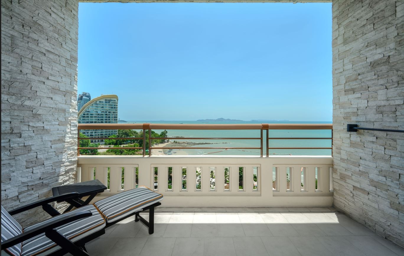 rooms-deluxe-explorer-twin