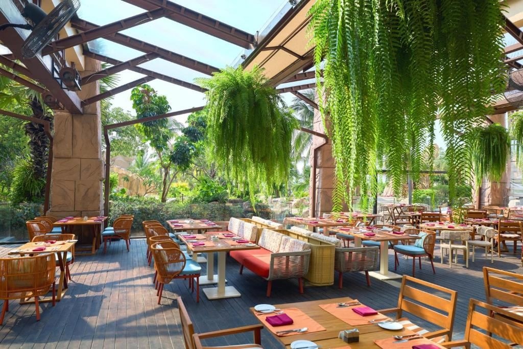 restaurants-restaurants