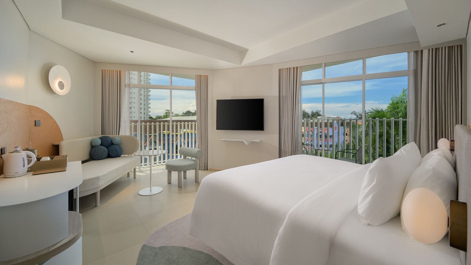 rooms-deluxe-city-view