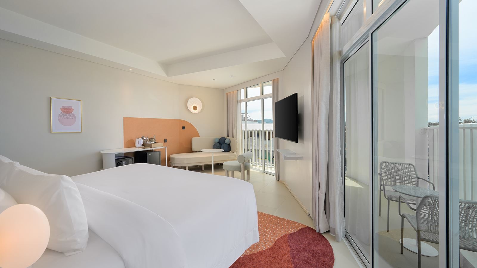 rooms-deluxe-city-view