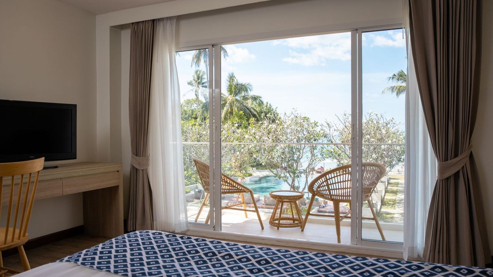 rooms-tropical--seaview