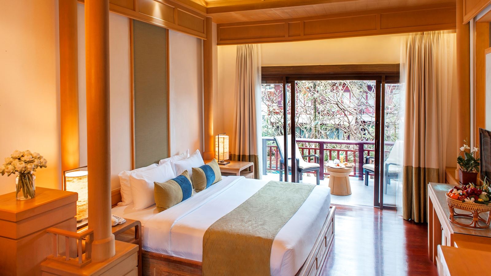 rooms-deluxe-regency-rooms