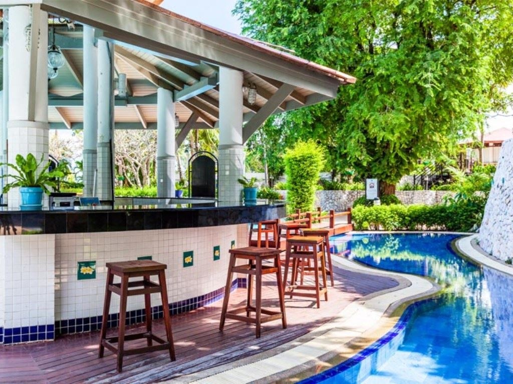 restaurants-wave-pool-bar