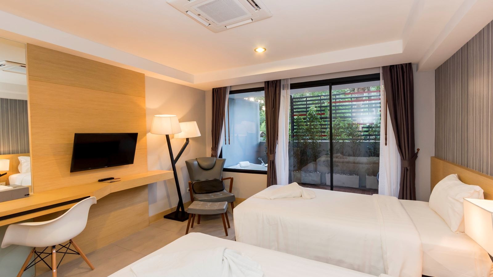 rooms-chill-apple-grand-deluxe