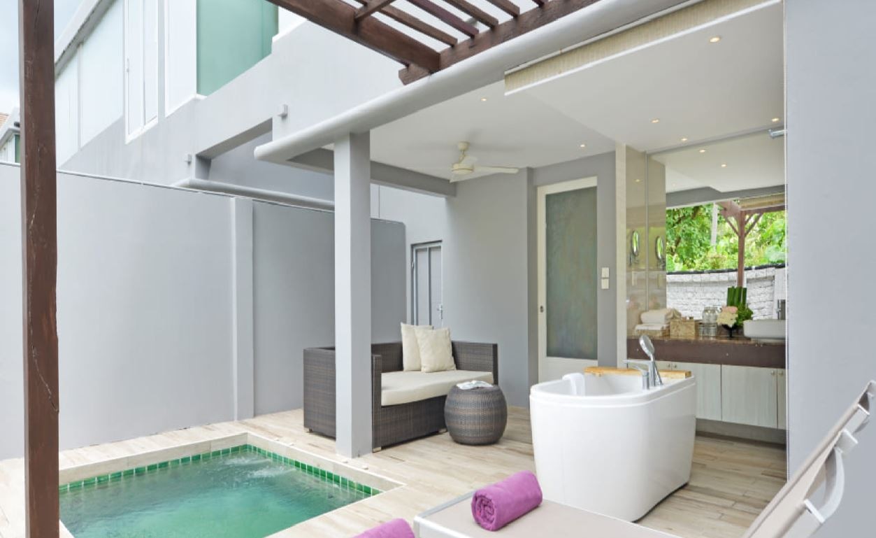 rooms-private-pool-deluxe