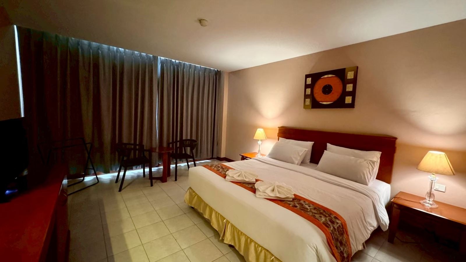 rooms-superior-poolview