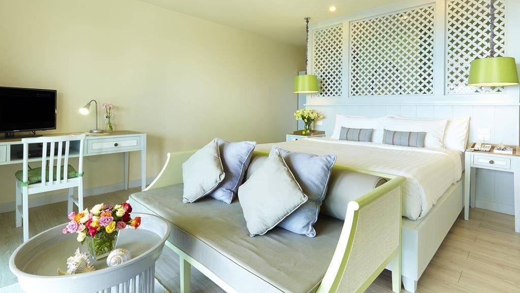 rooms-deluxe-corner-sea-view