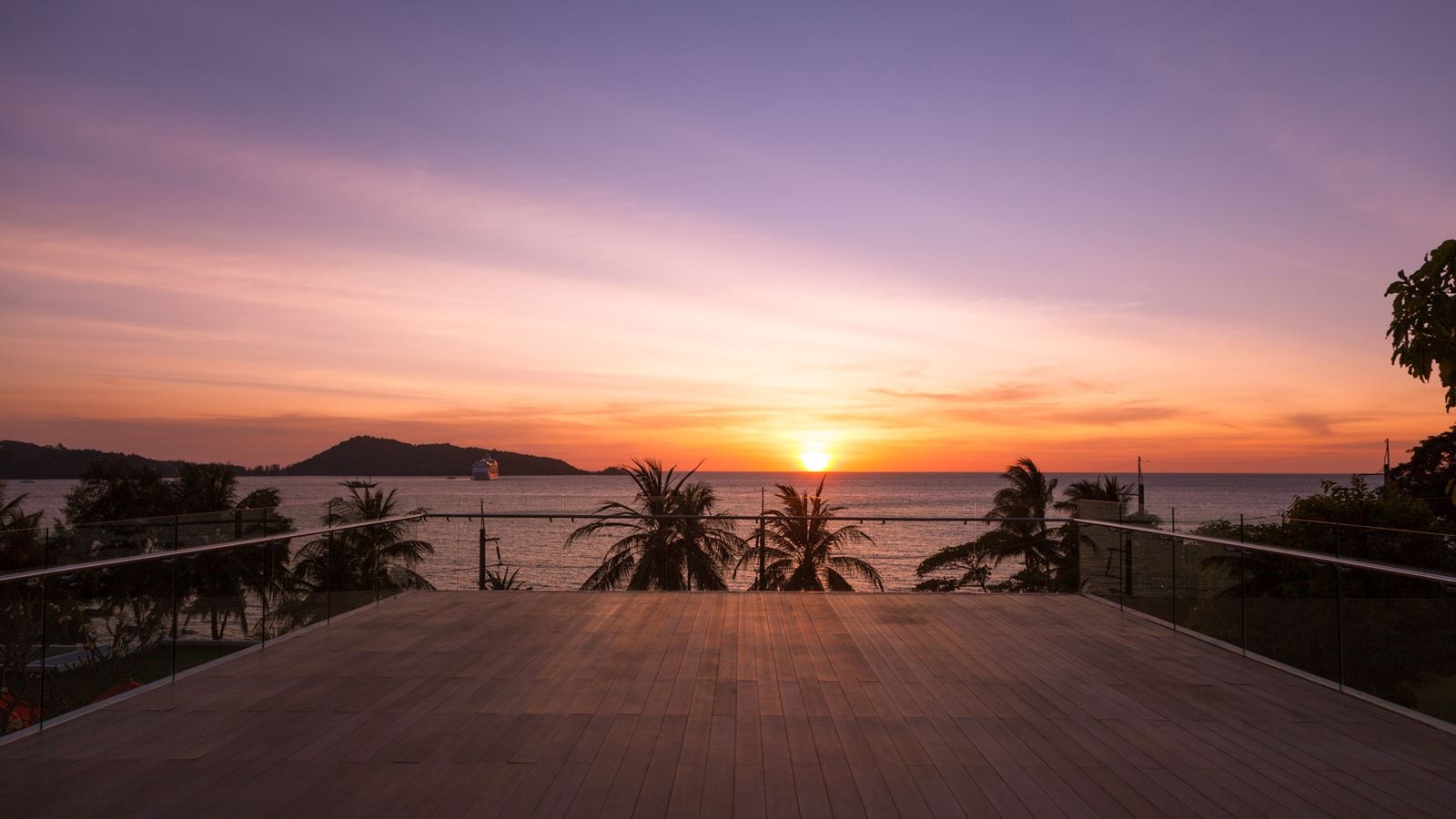 bars-ocean-view-pool-bar