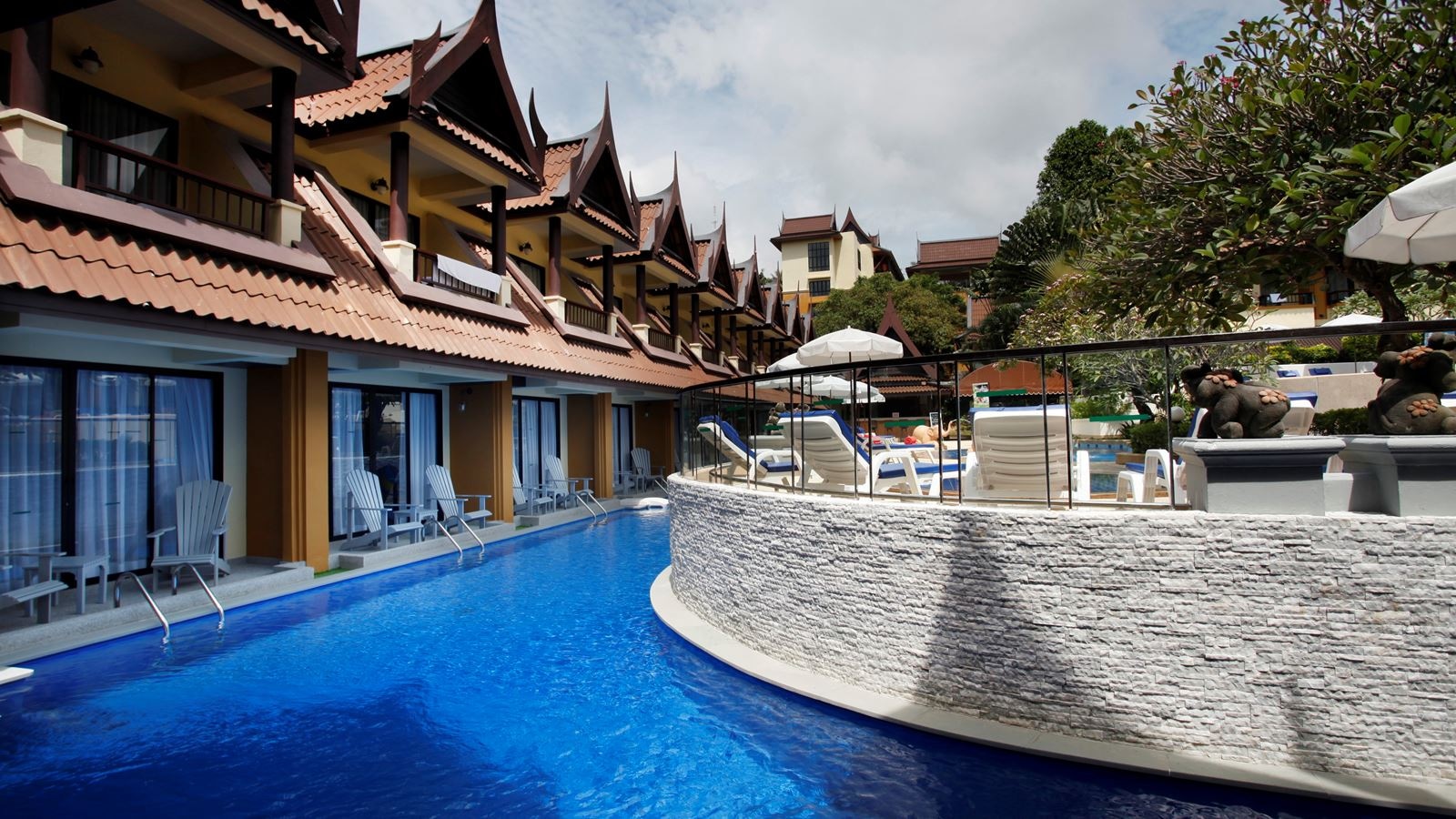 rooms-superior-pool-access