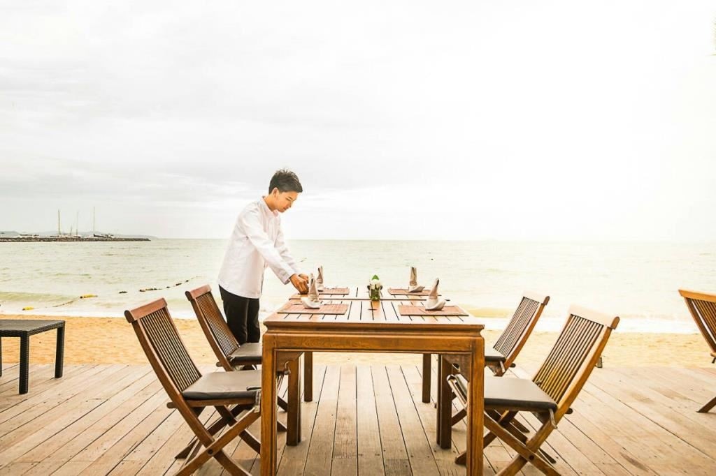 restaurants-by-the-sea-restaurant