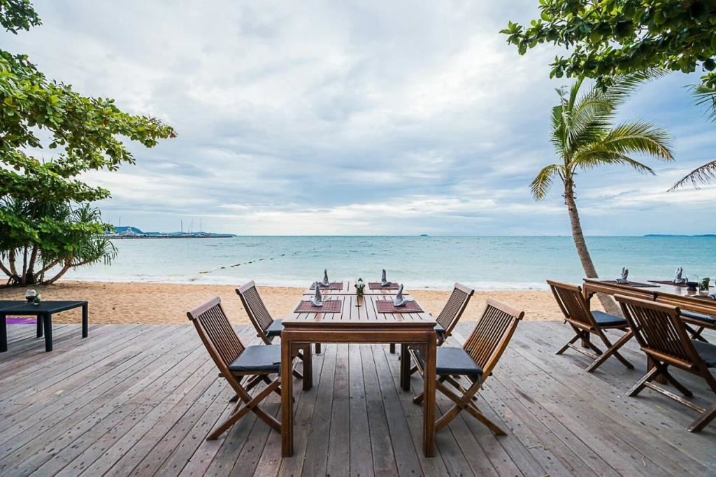 restaurants-by-the-sea-restaurant