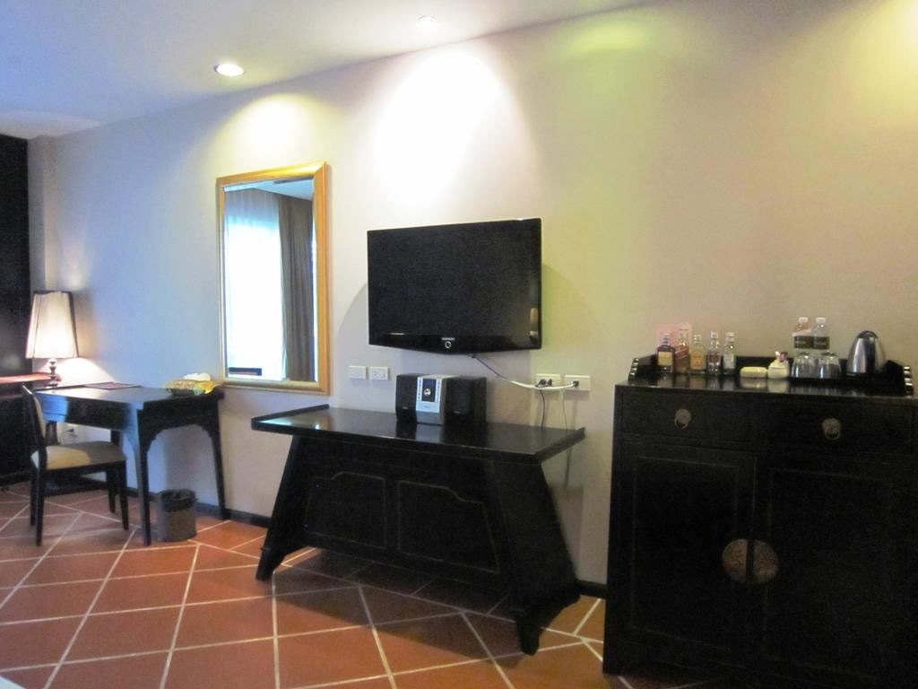 rooms-dorshada-ocean-pool