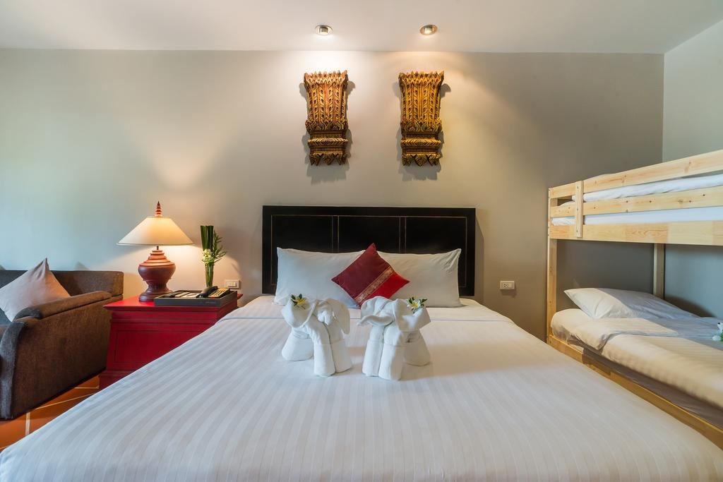 rooms-dorshada-ocean-pool-family