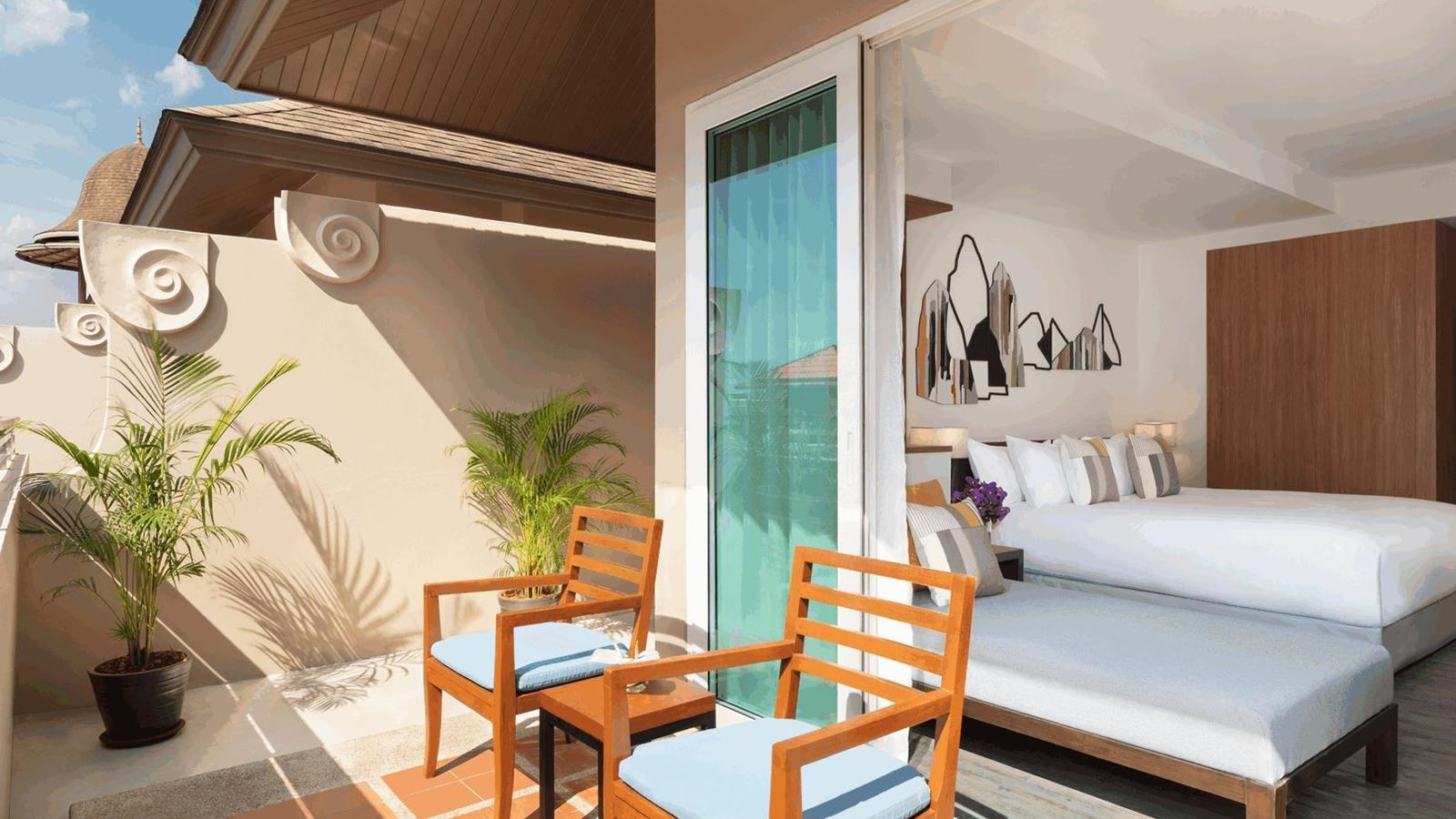 rooms-avani-superior-room