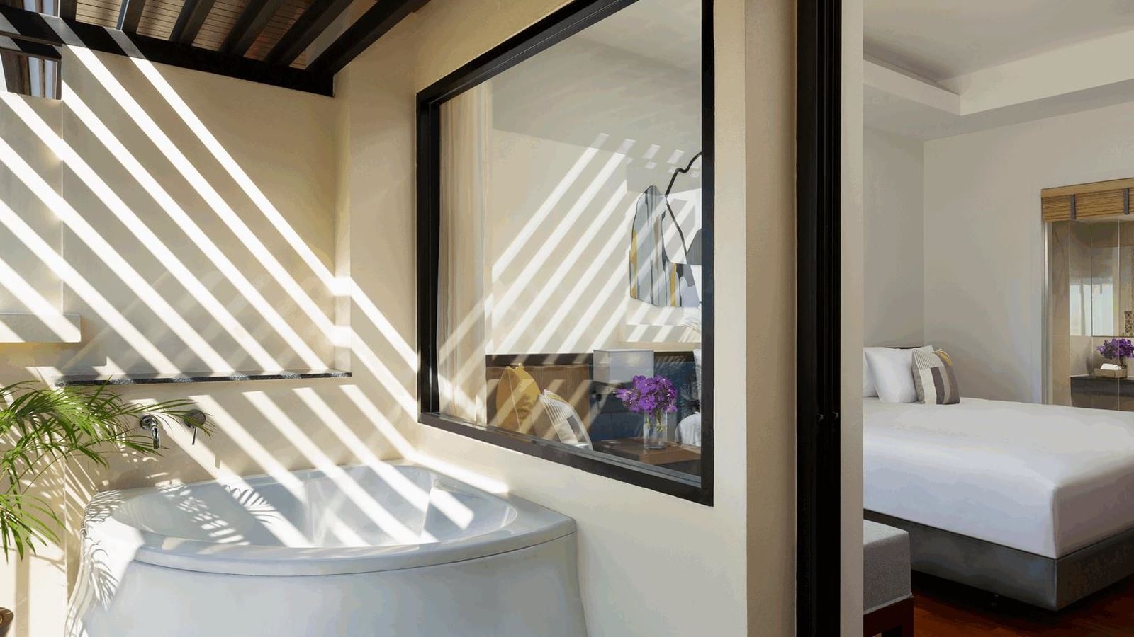 rooms-avani-sea-view-room