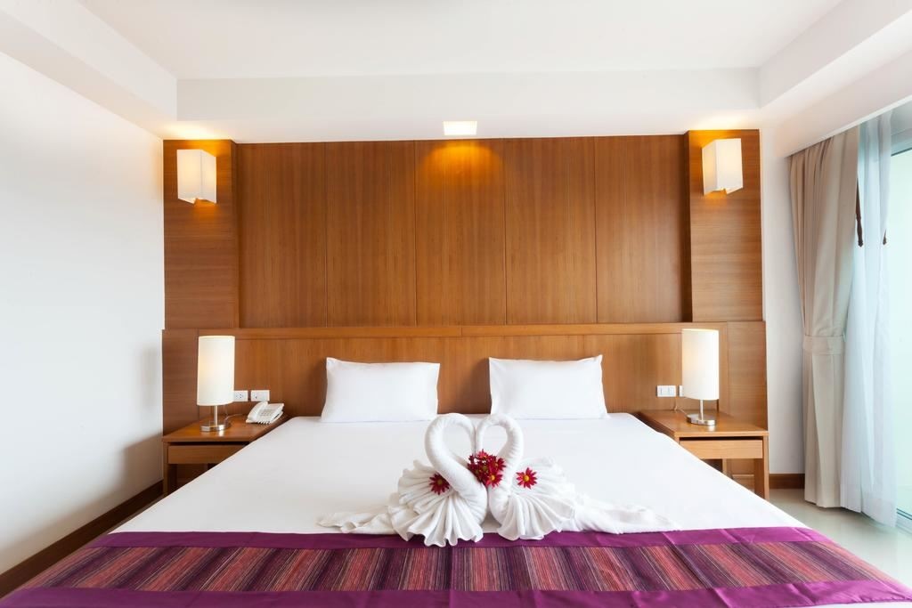 rooms-rawai-princess-suite-seaview