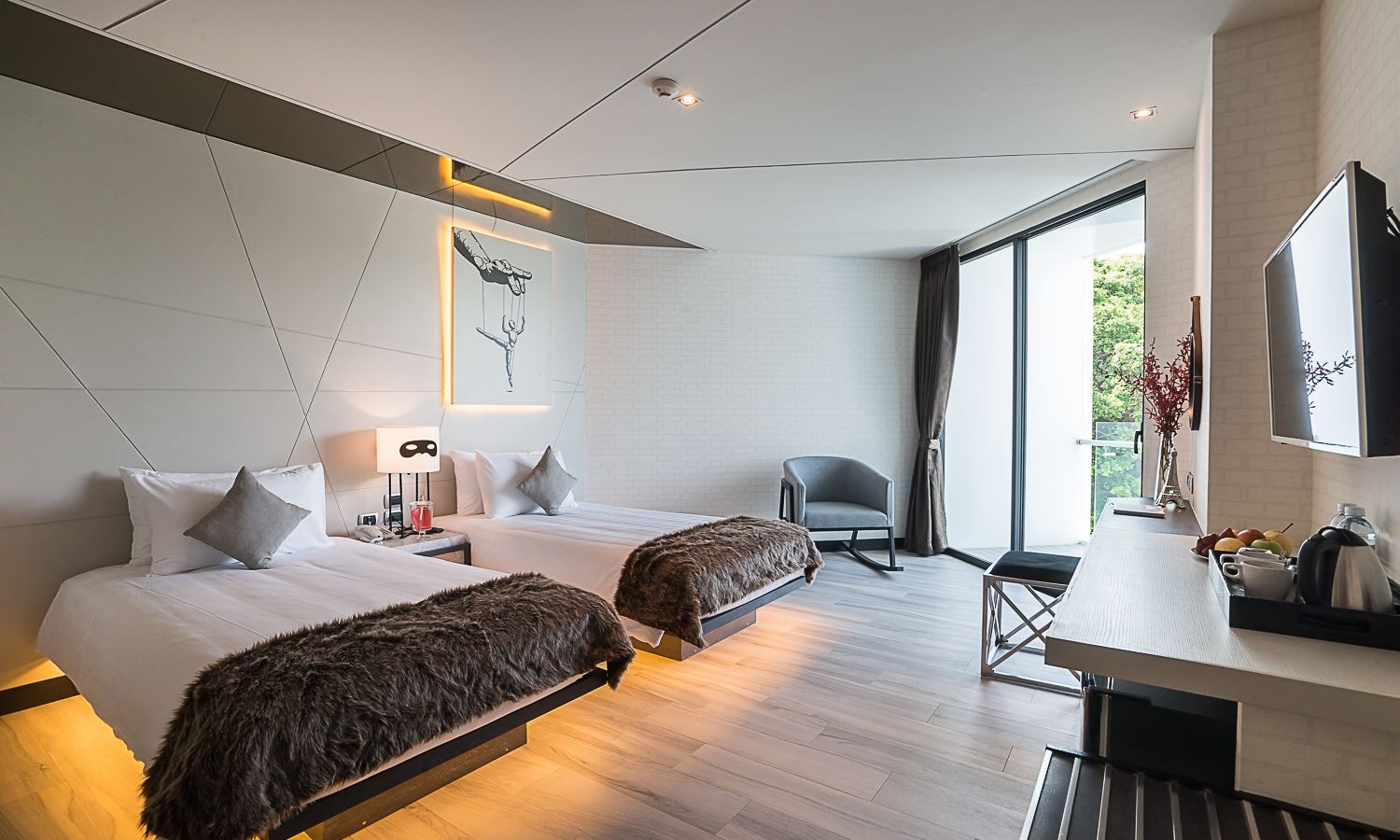 rooms-deluxe-room-garden-view