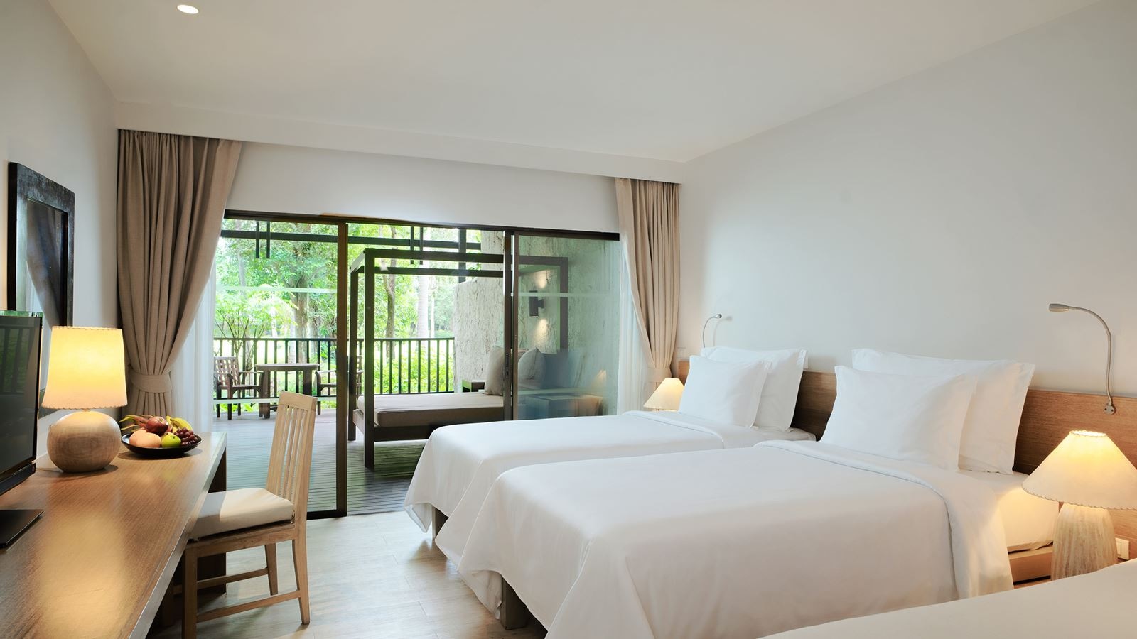 rooms-garden-studio-room