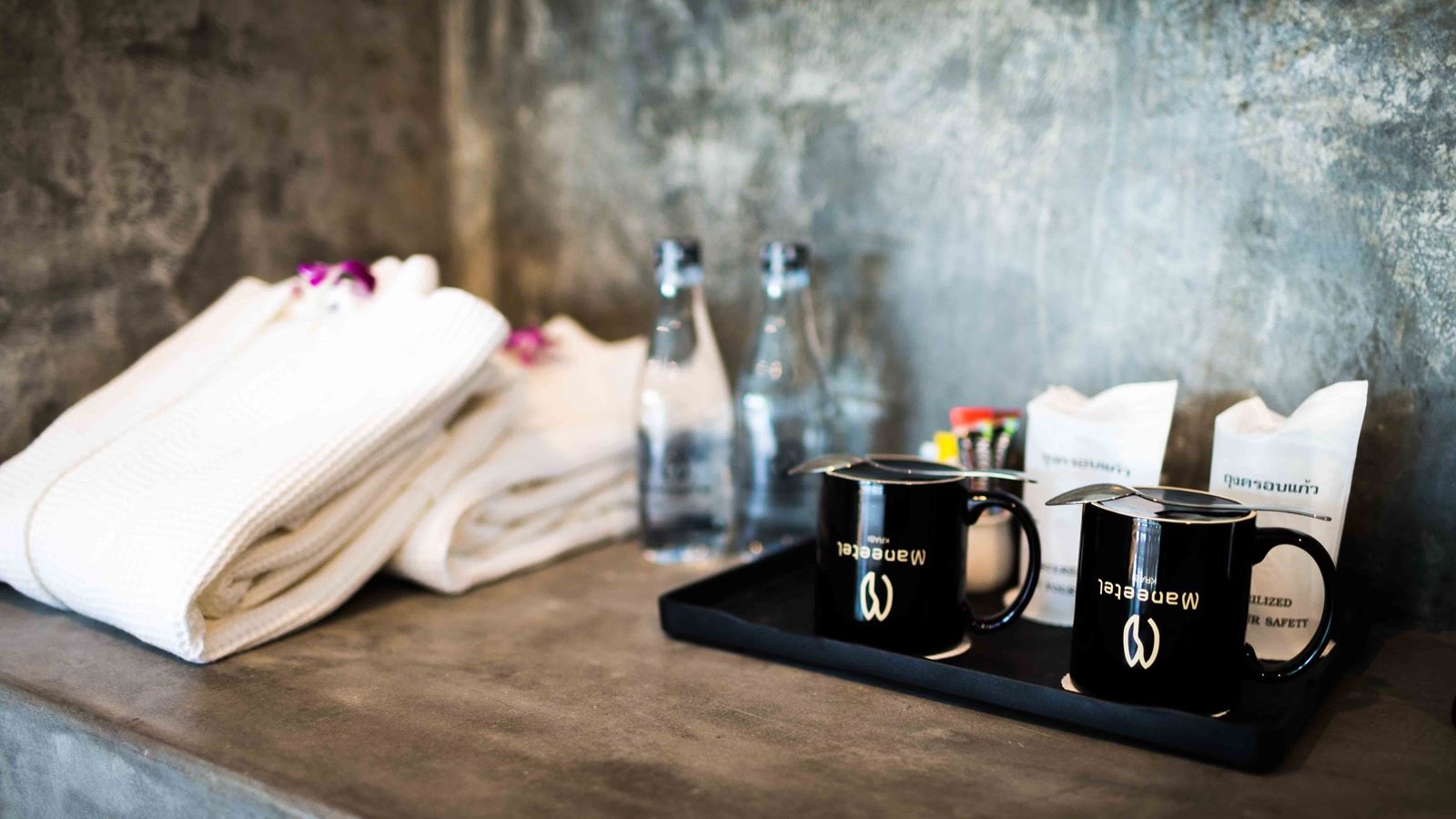 rooms-grand-deluxe-pool-access