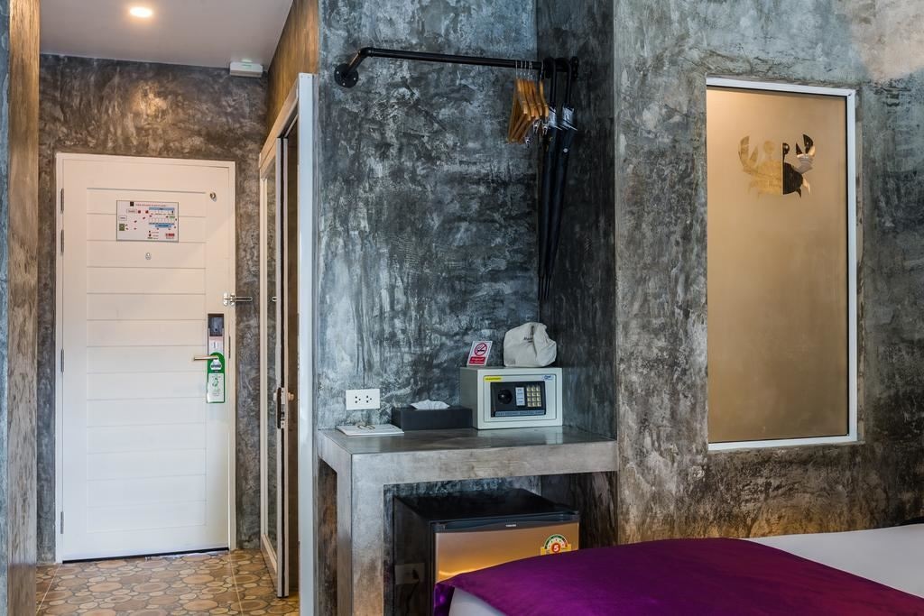 rooms-deluxe-pool-access