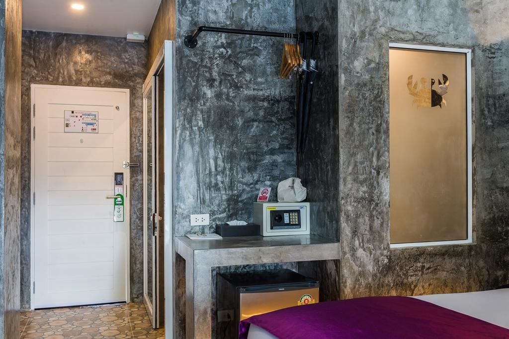 rooms-deluxe-pool-access