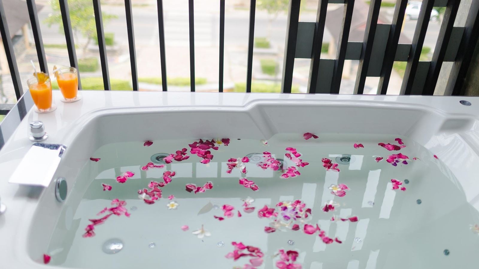 rooms-grand-deluxe-sea-view