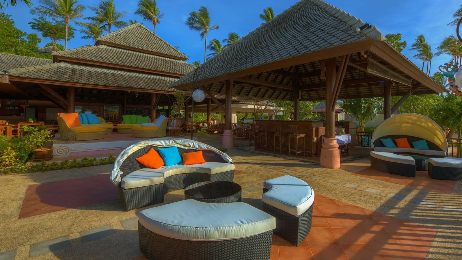 restaurants-the-breeze-restaurant