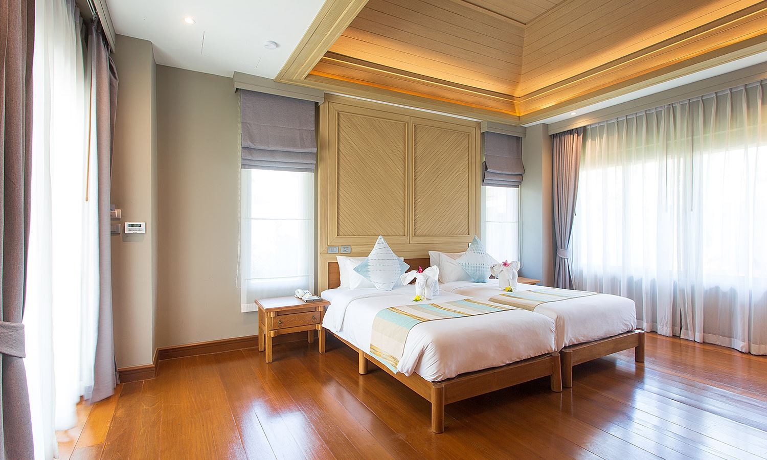 rooms-two-bedroom-beachfront-pool-villa