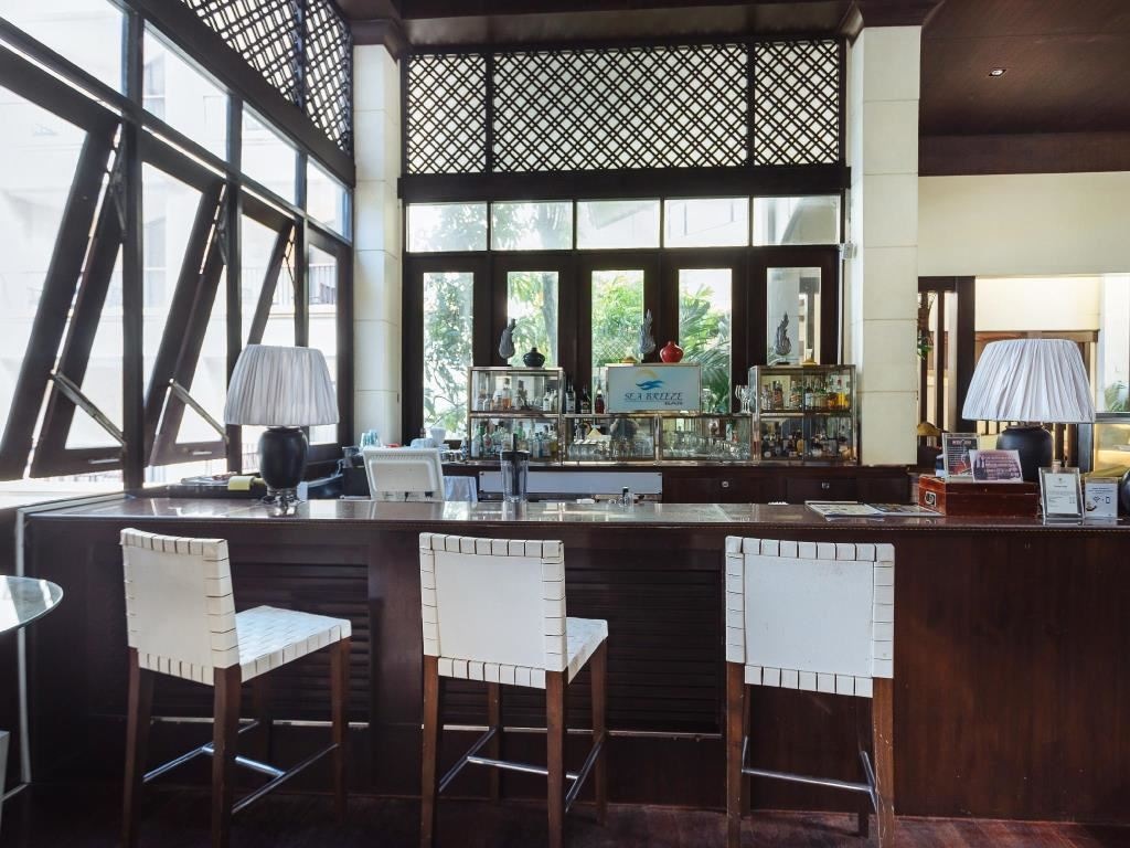 restaurants-the-sea-breeze