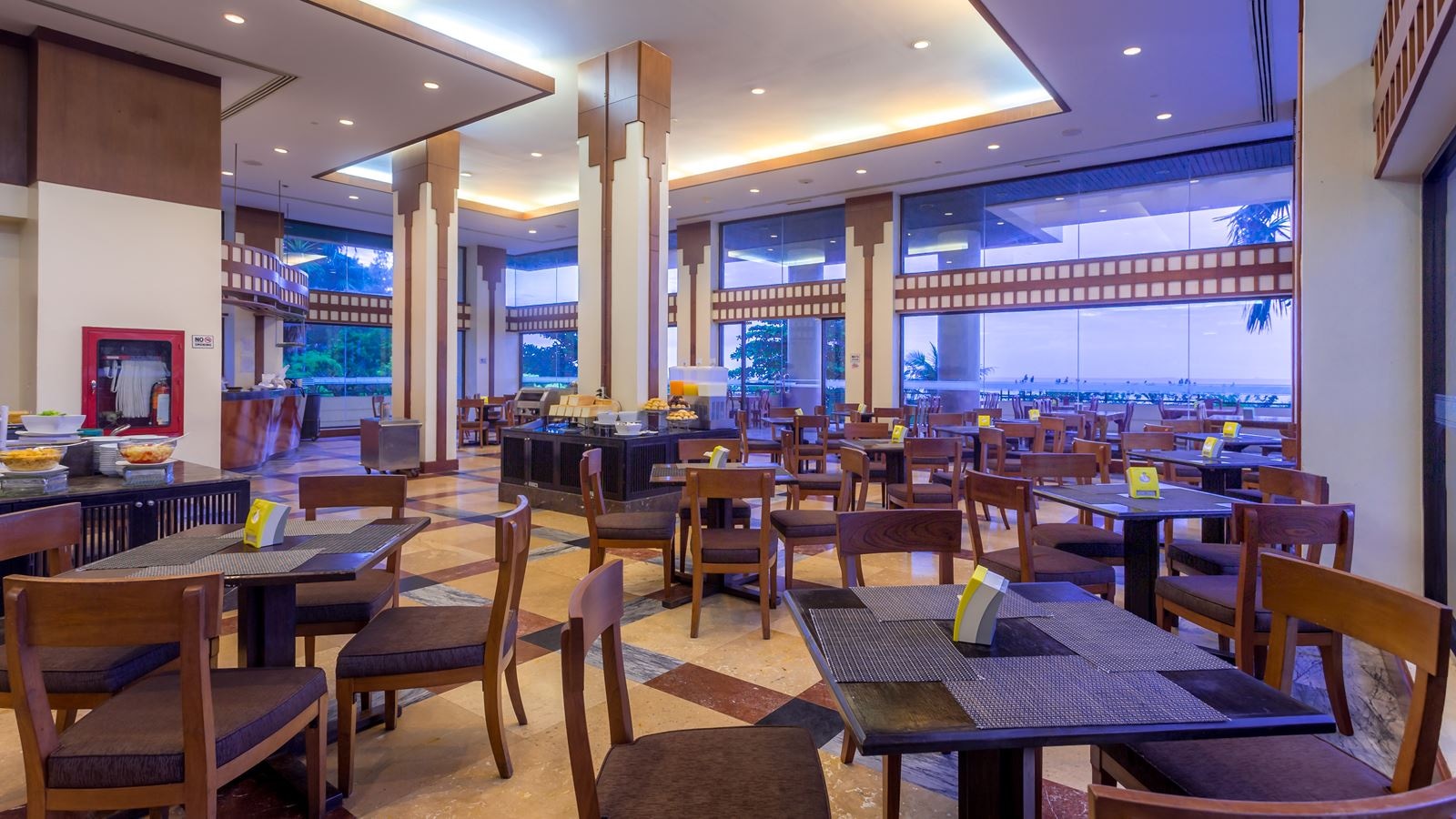 restaurants-sea-view-coffee-shop