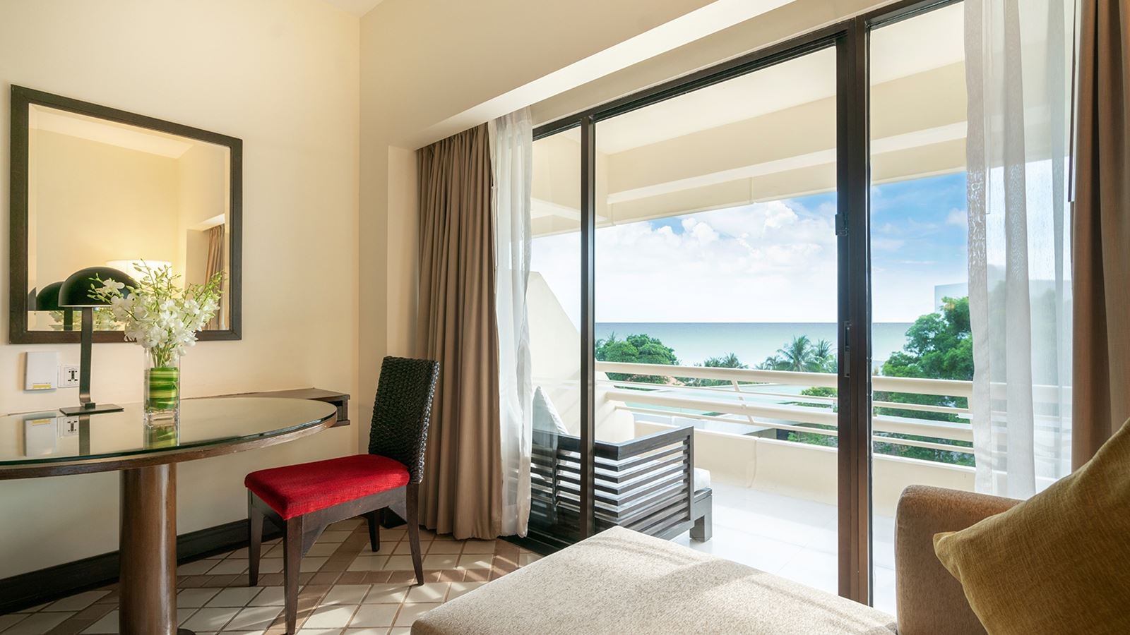 rooms-deluxe-garden-view