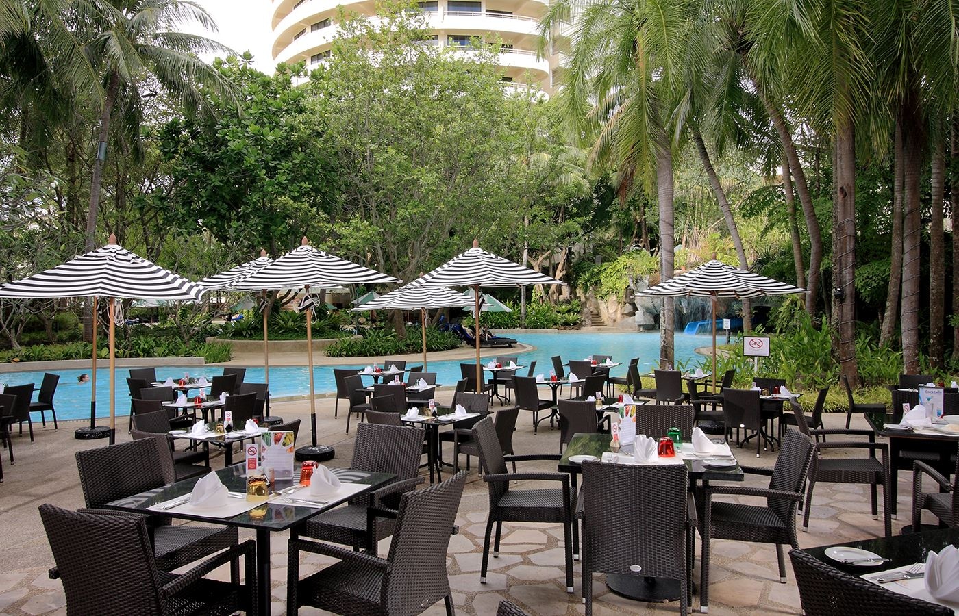 restaurants-sails-restaurant