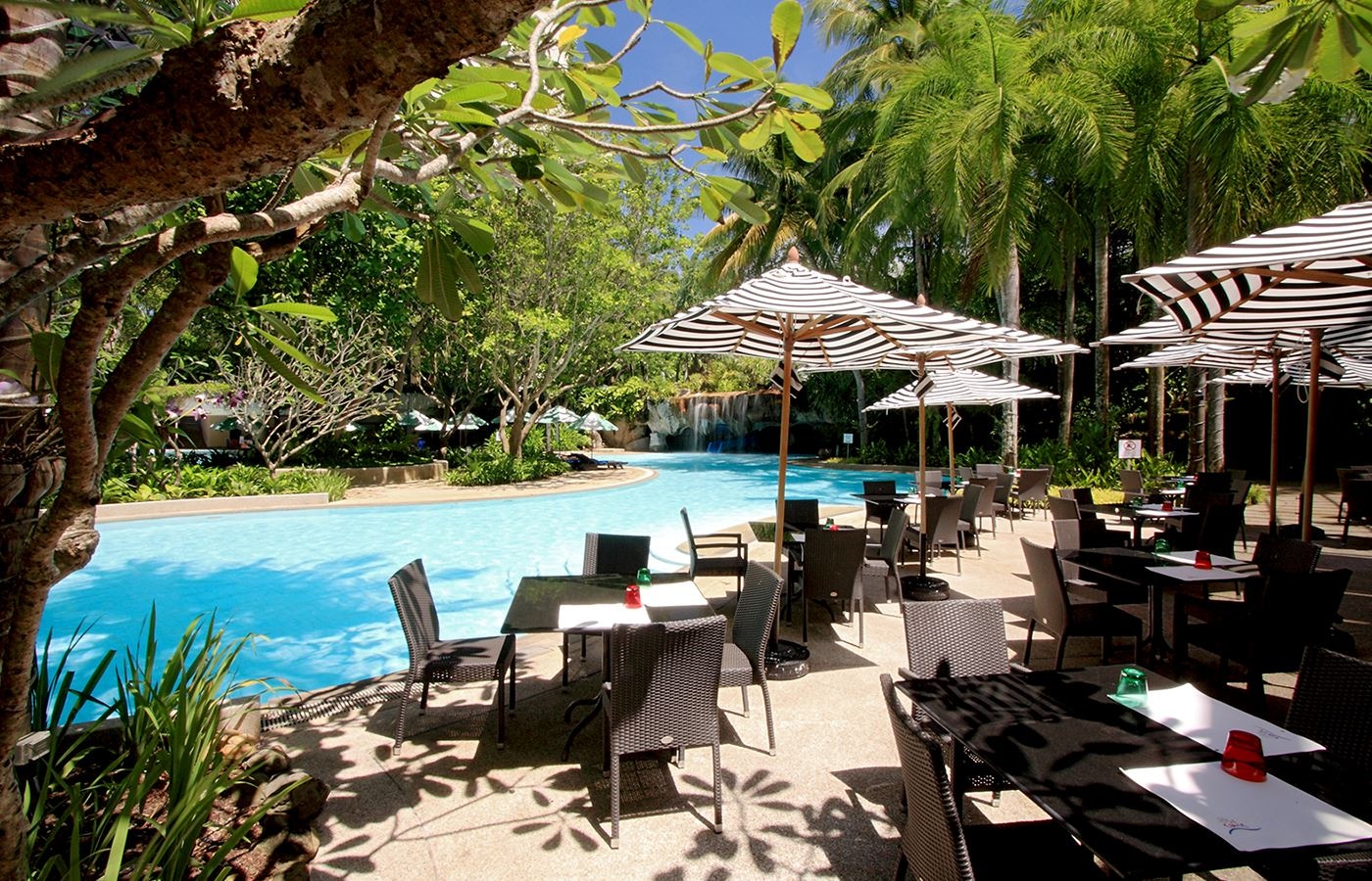 restaurants-sails-restaurant