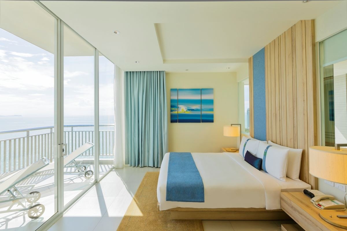 rooms-premium-suite-ocean-view-room--bay-tower