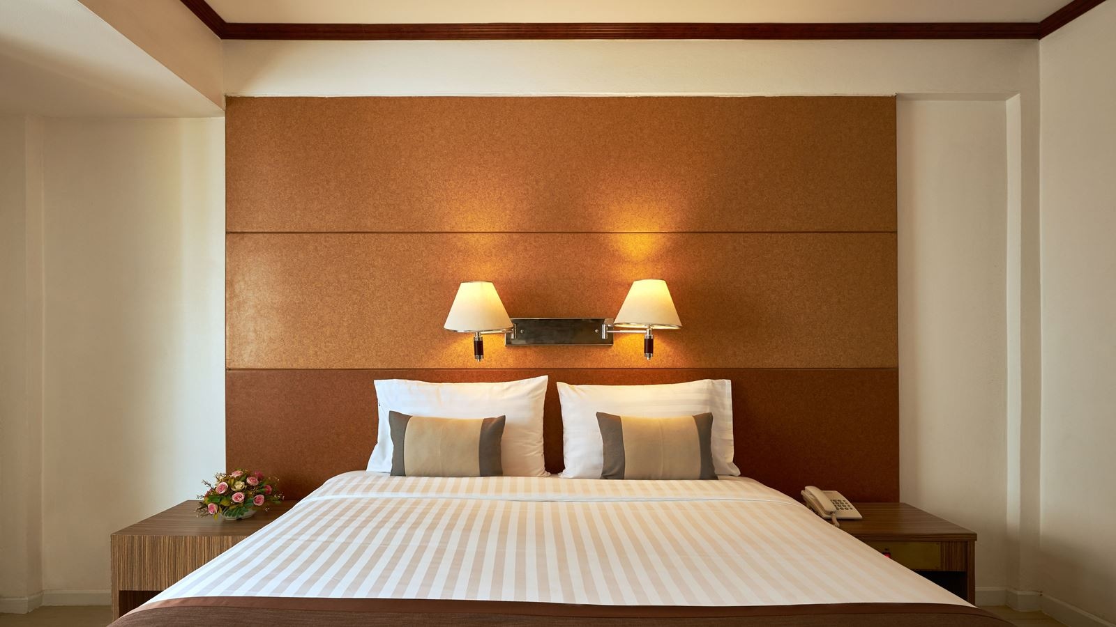 rooms-classic-superior-room