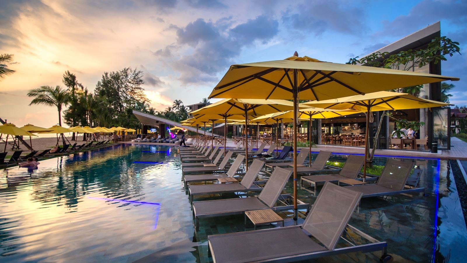 restaurants-kokulo-beach-club-and-restaurant