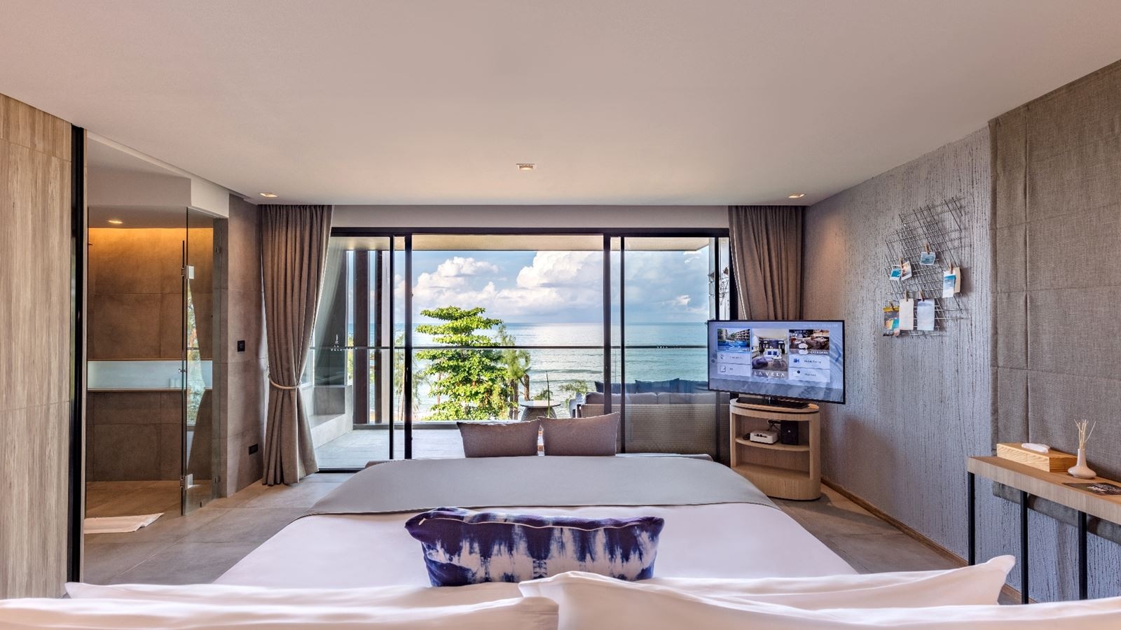rooms-deluxe-sea-view