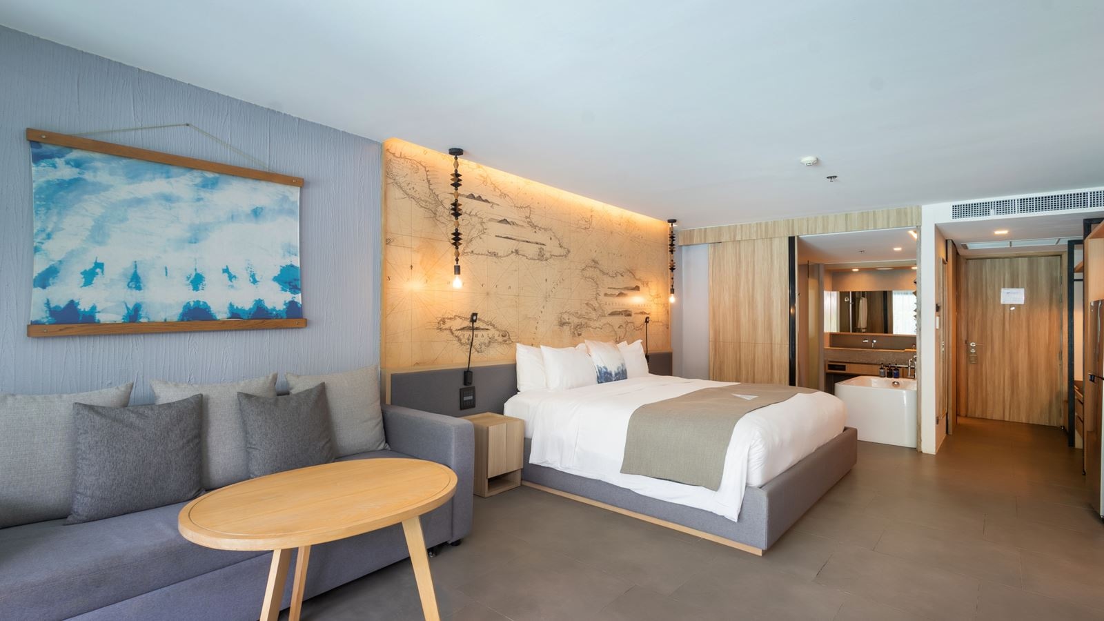 rooms-deluxe-poolside-2nd-chd-share-bed