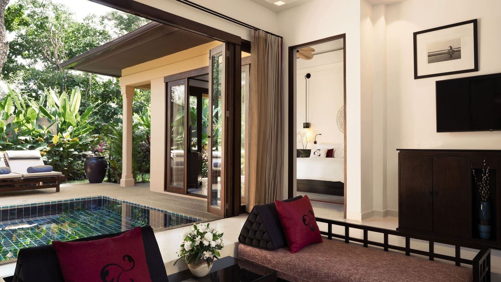 rooms-2-bedrooms-villa-with-private-pool