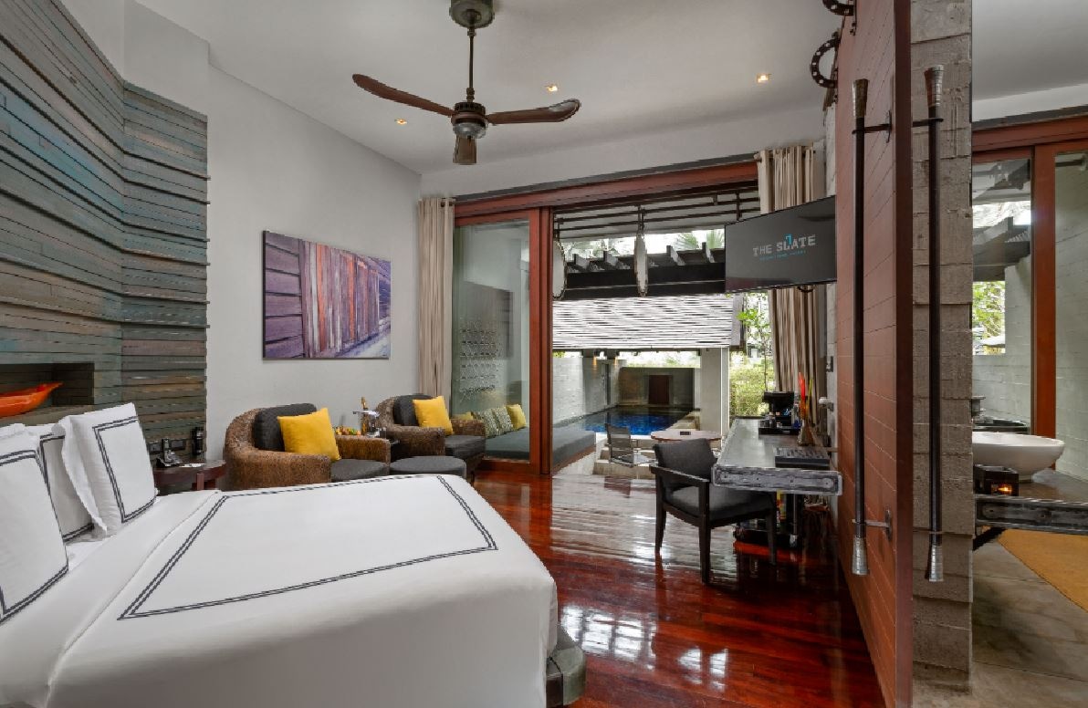 rooms-private-pool-suite