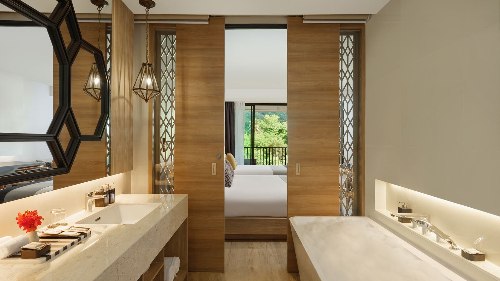 rooms-deluxe-family-mountain-view