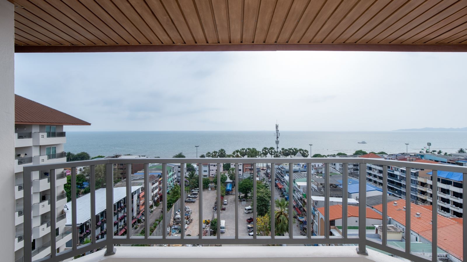 rooms-deluxe-corner-sea-view-room-without-extra-bed