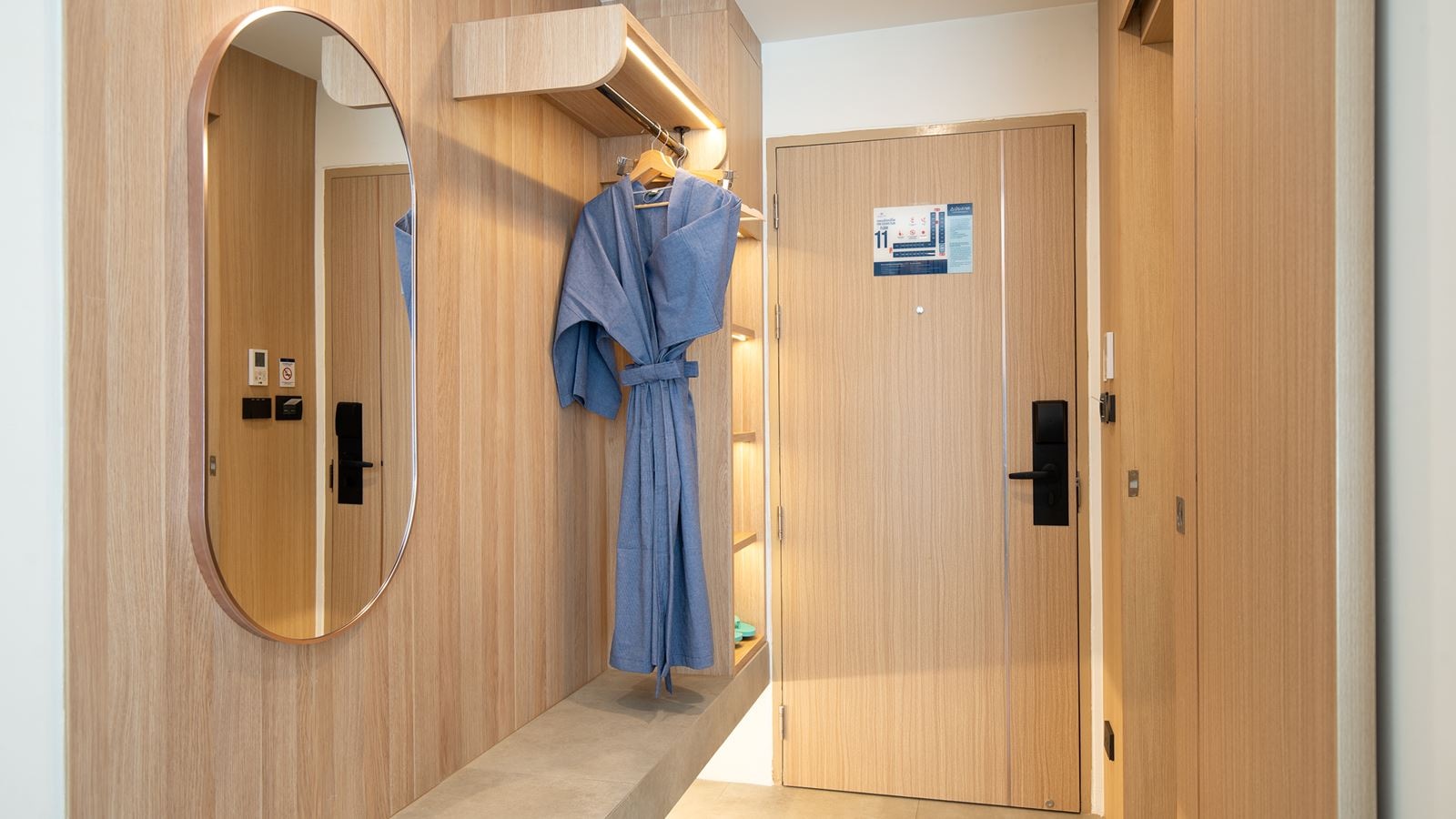 rooms-deluxe-sea-view-room-without-extra-bed