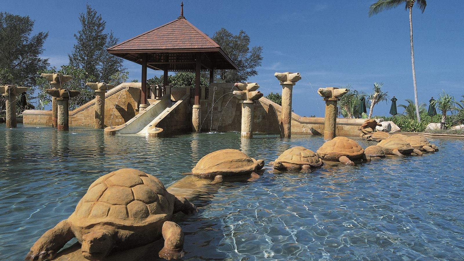 pools-outdoor-childrens-pool