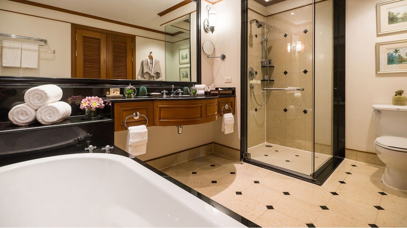 rooms-grande-premium-pool-access