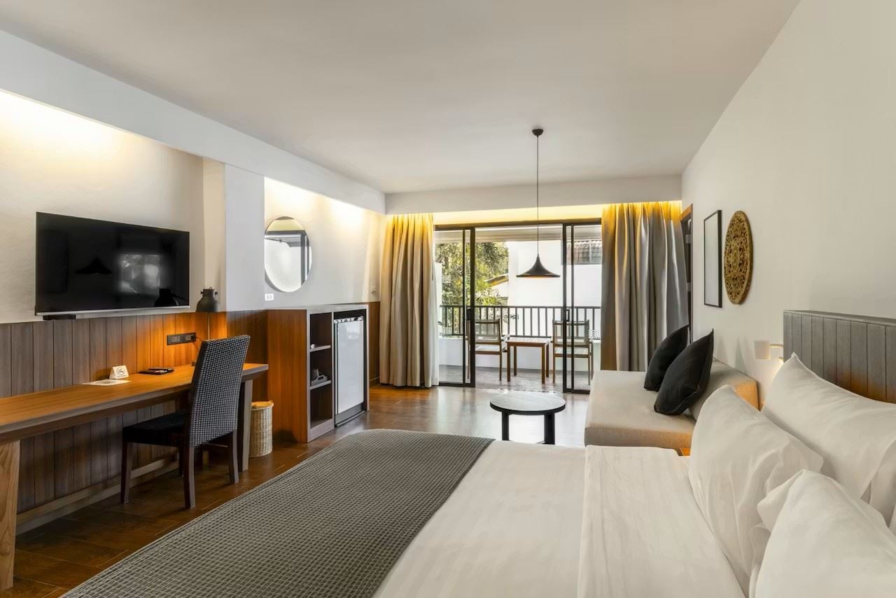 rooms-grand-deluxe-twobedroom-with-sofa-bed