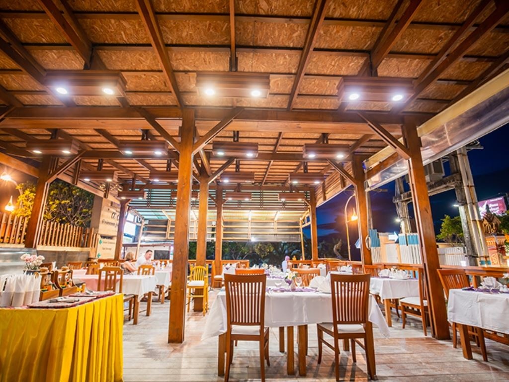 restaurants-the-sunset-restaurant