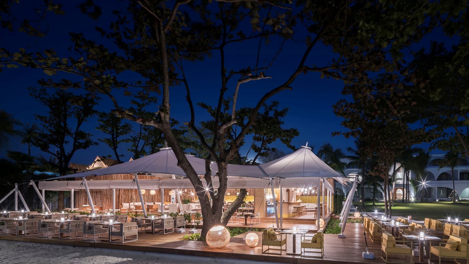 restaurants-the-tent-restaurant-and-bar