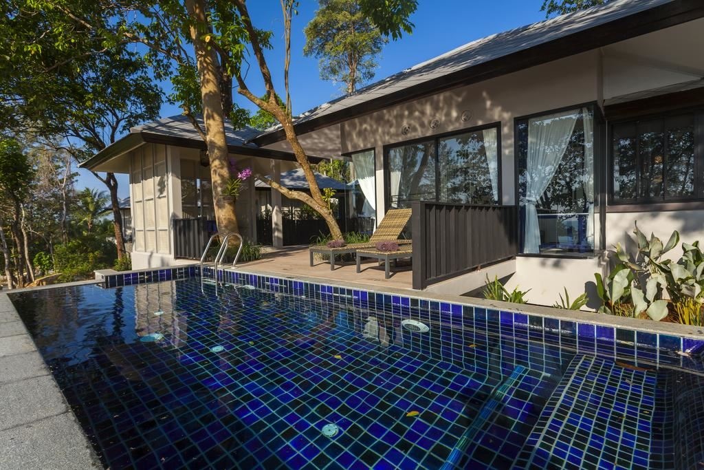 rooms-allamanda-pool-villa